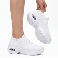 OUTLANDARS WALER White